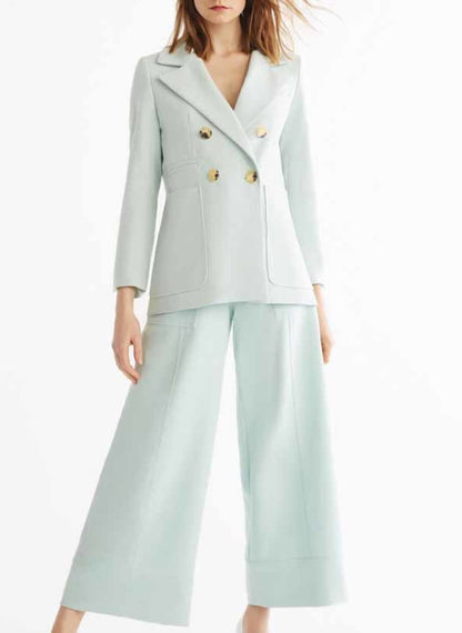UTERQUE. Total look verde claro chaqueta y pantalón