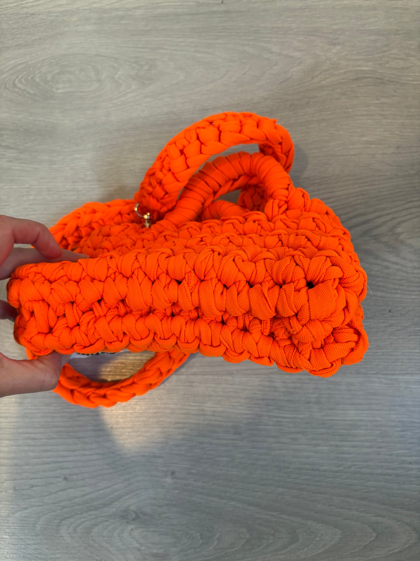 OTRAS. Bolso naranja handmade