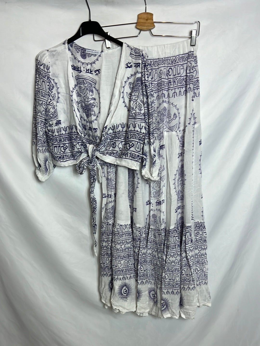 MARIADELAORDEN. Total hippie-style skirt and top look. TS