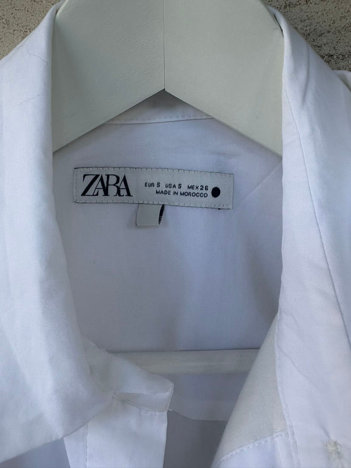 ZARA. Vestido largo  abotonado detalle espalda