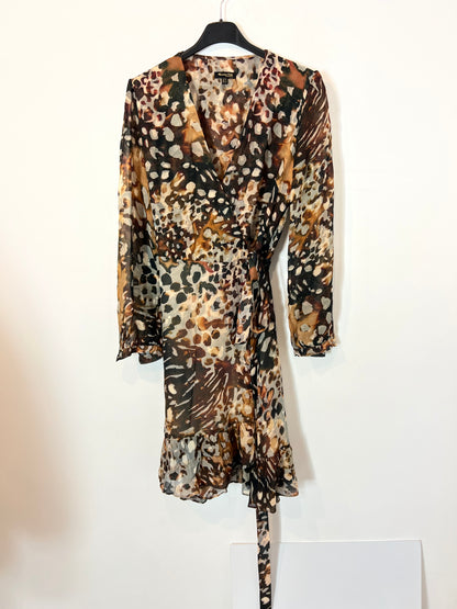 MASSIMO DUTTI. Vestido corto estampado T.40