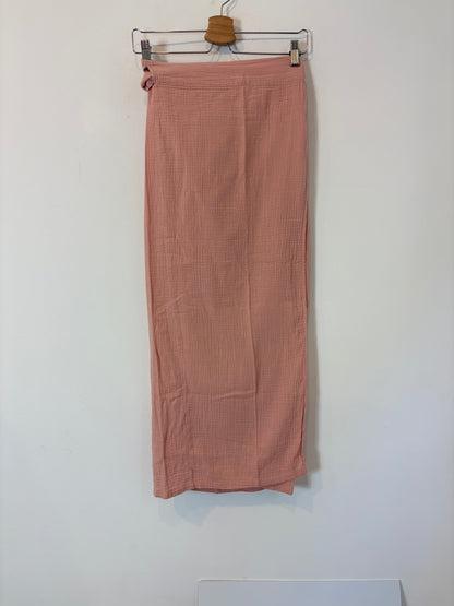 MARIA DE LA ORDEN. Falda pareo rosa cruzada T.m