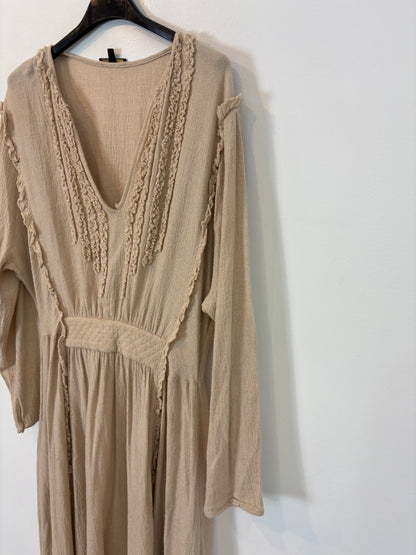 MASSIMO DUTTI . Vestido largo corto arena. T S (M)