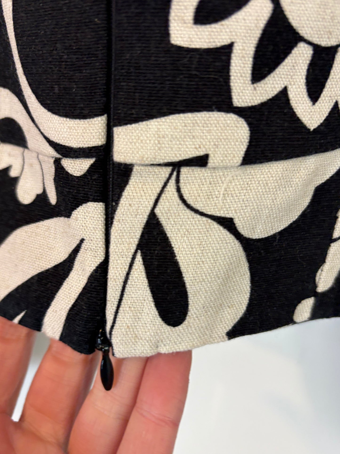 COOSY. Conjunto top y falda pareo negro y beige. T M