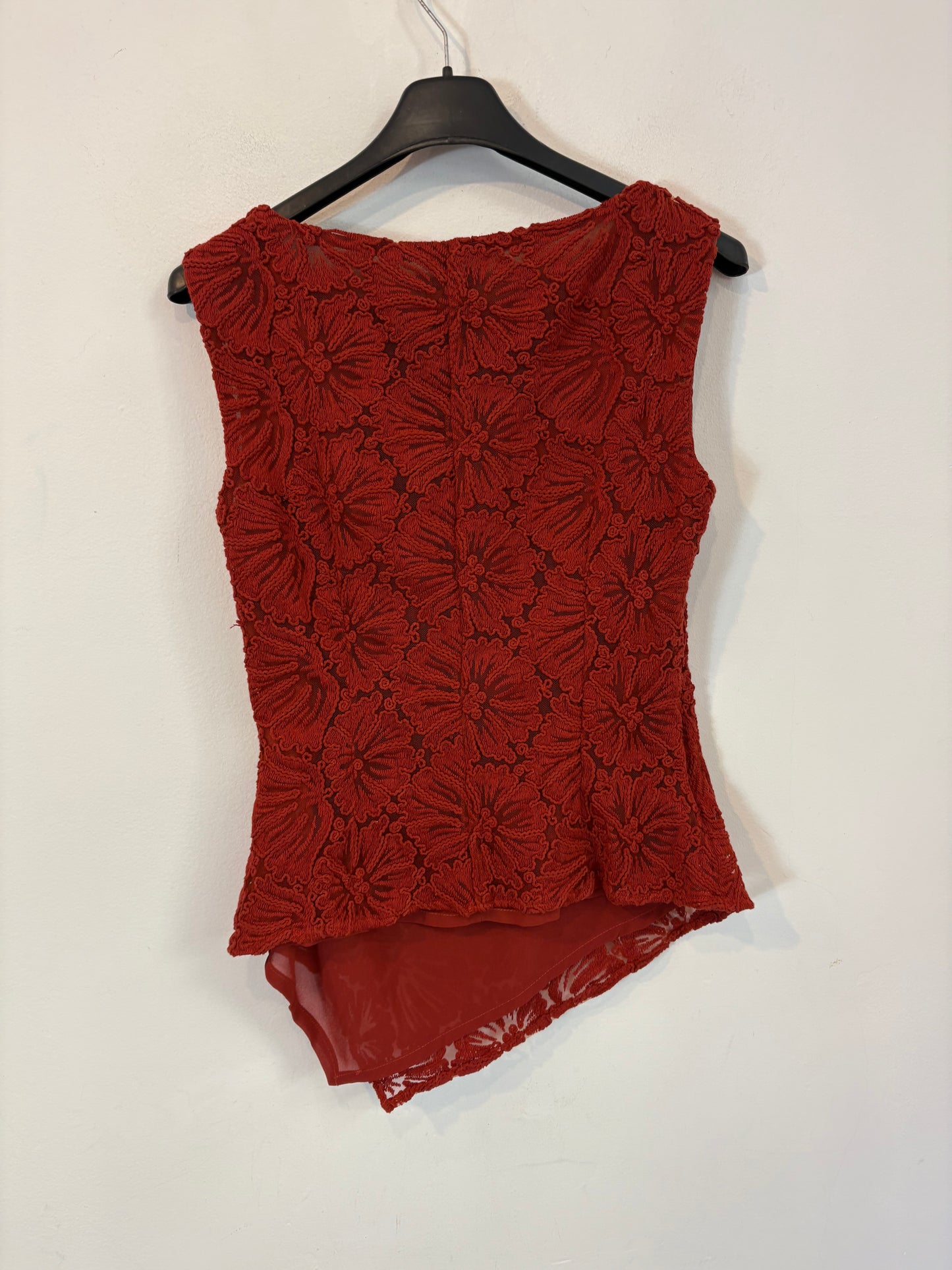 BIMANI. Conjunto top textura y falda fluida