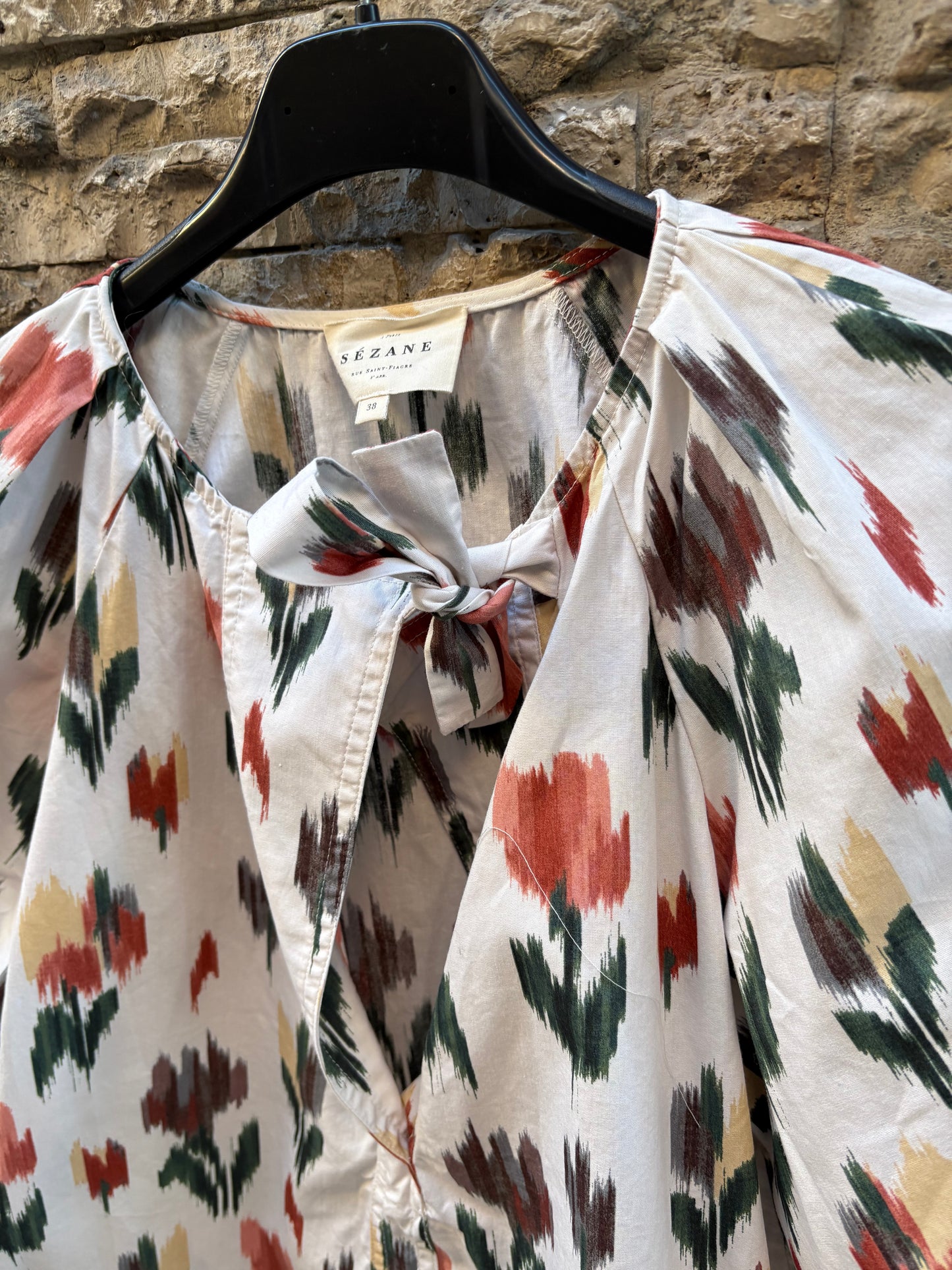 SEZANÈ. Top beige estampado T.38