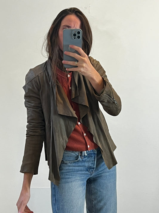 MAJE. Chaqueta ligera marrón piel