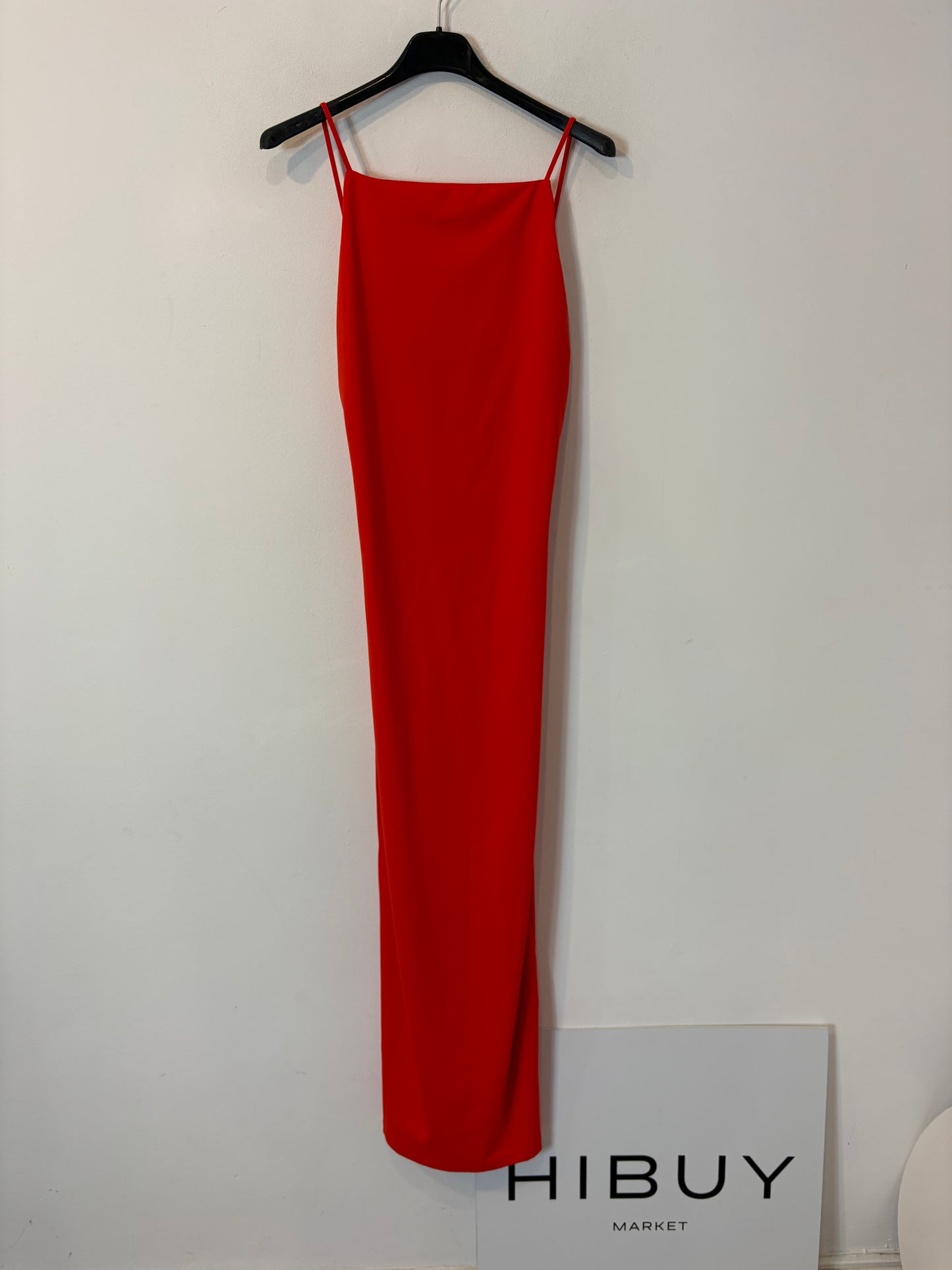 ZARA. Vestido largo elástico rojo