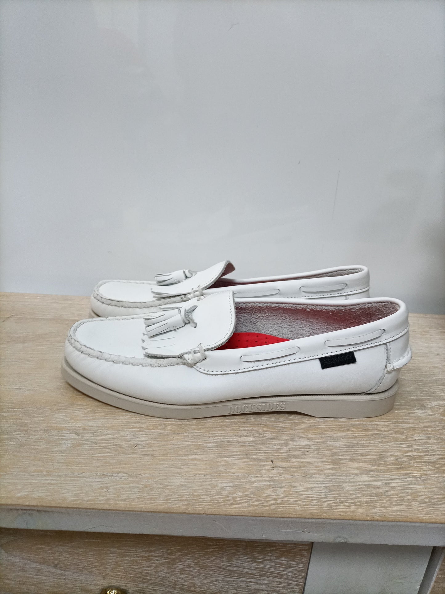 SEBAGO. Mocasines blancos  T.38