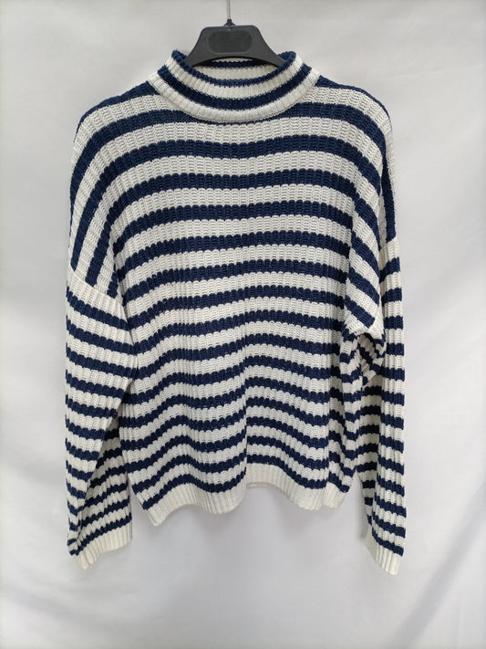 PULL&BEAR. Jersey rayas marineras  T.s