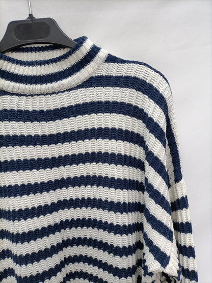 PULL&BEAR. Jersey rayas marineras  T.s