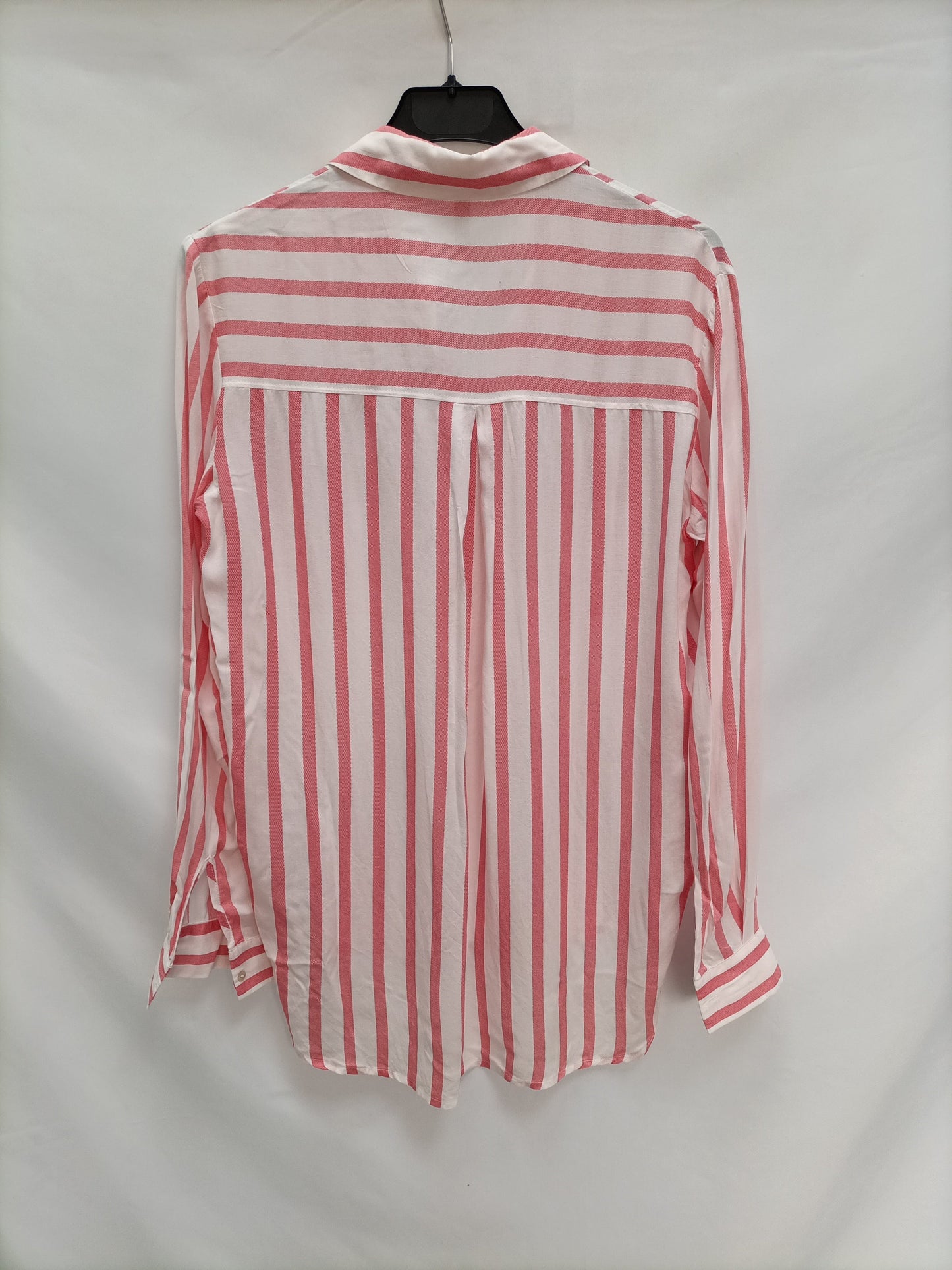 STRADIVARIUS. Blusa rayas y rosas T.S