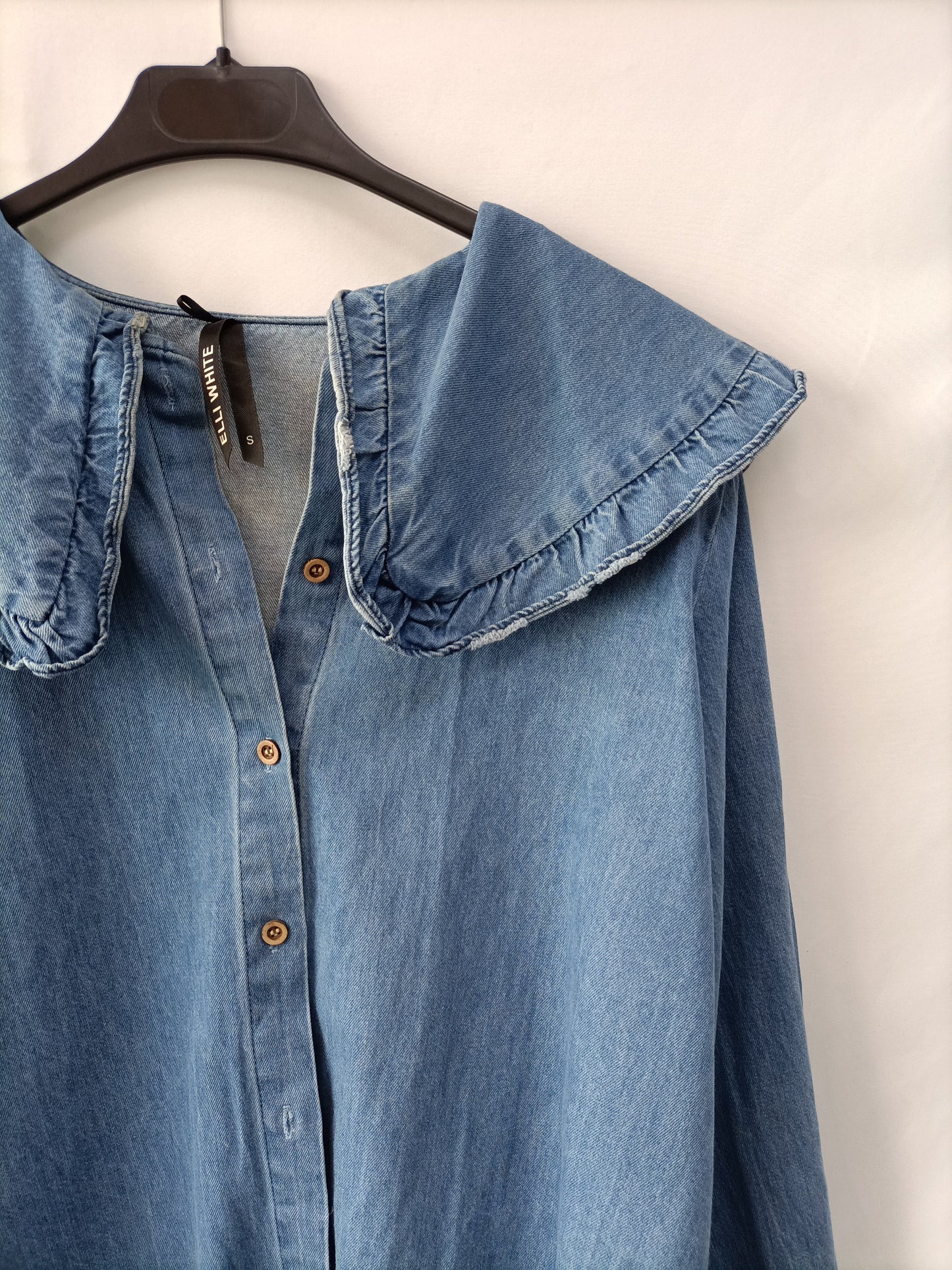 ELLIE WHITE.Camisa vaquera cuello bebé T.S
