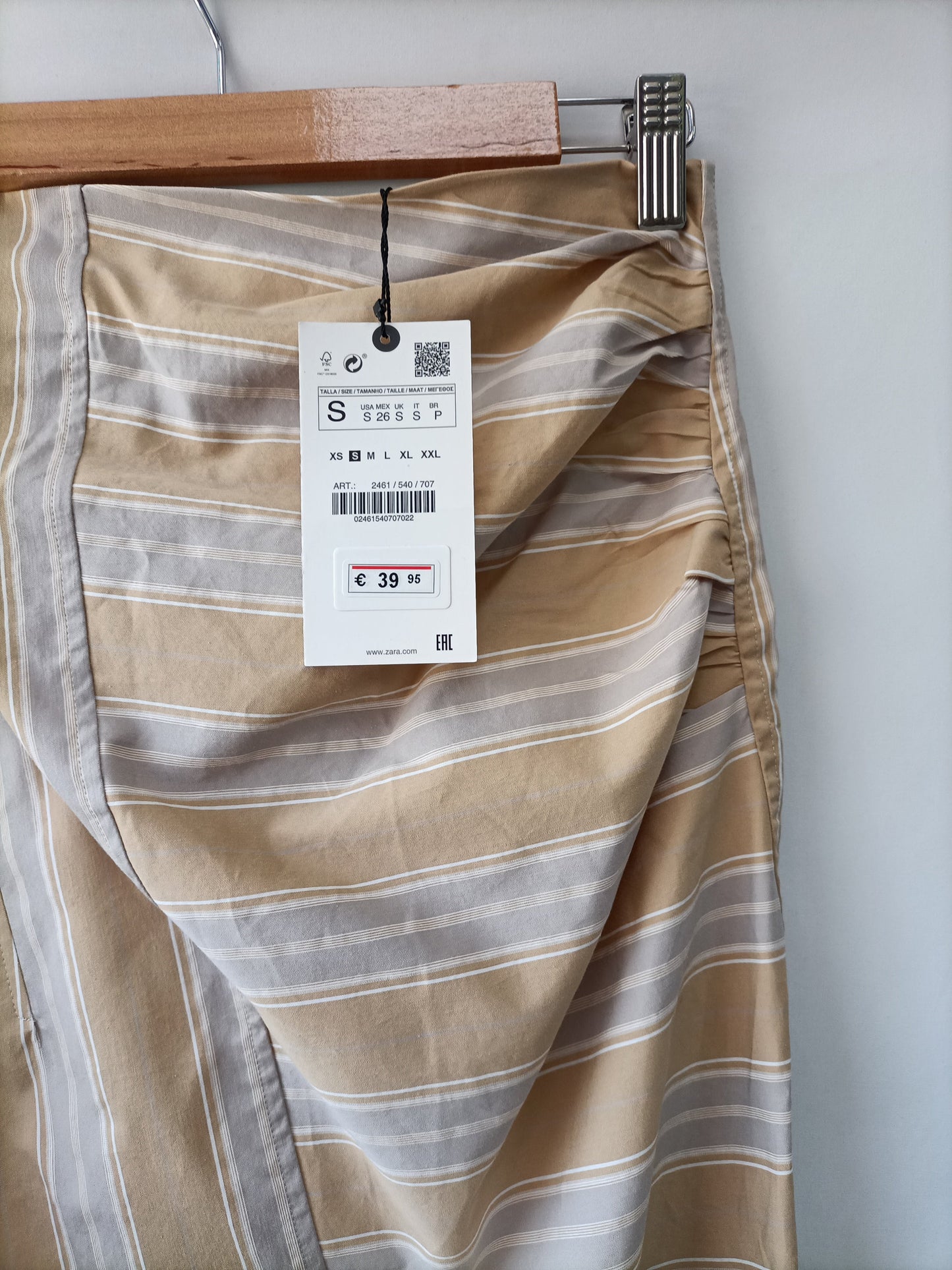 ZARA. Striped midi skirt Ts