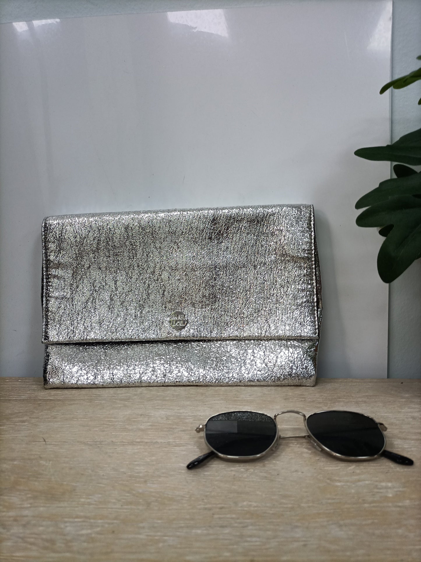 BIMBA Y LOLA. Silver handbag