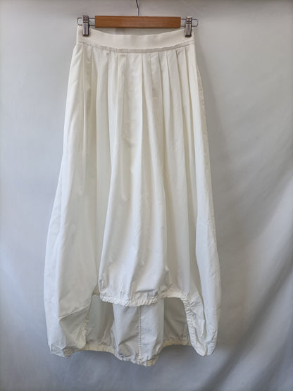 UMO COLLECTION .Falda blanca midi asimétrica T.36