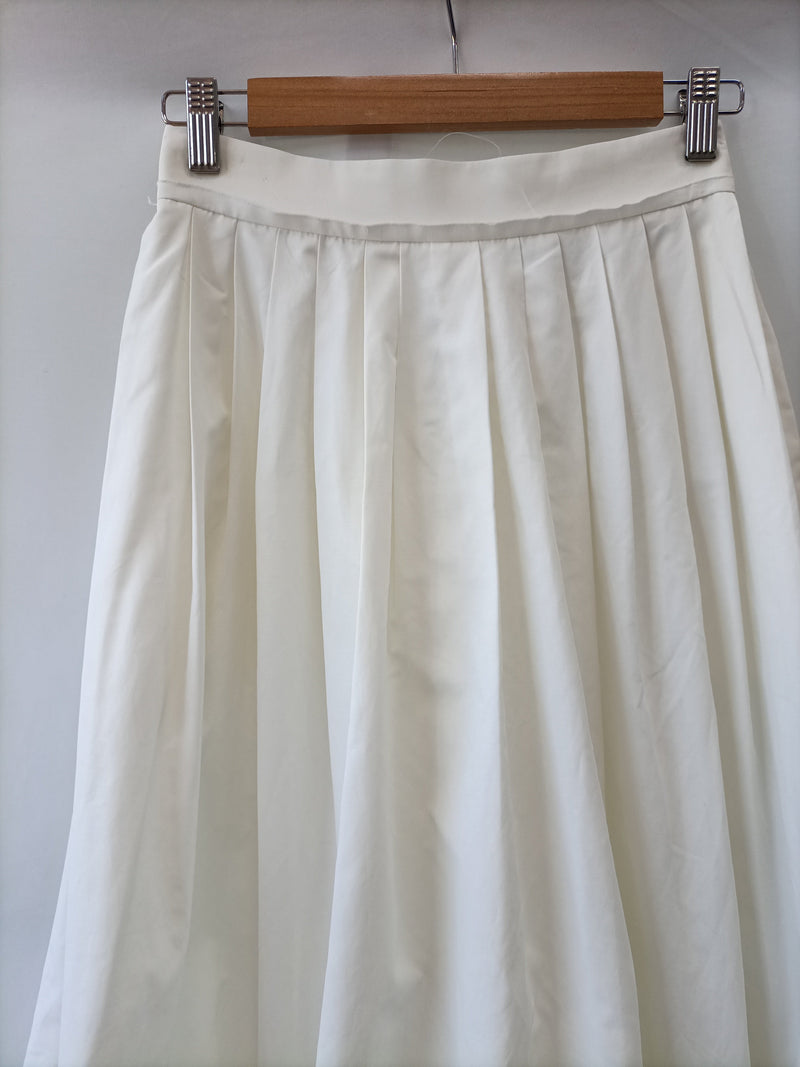 UMO COLLECTION .Falda blanca midi asimétrica T.36