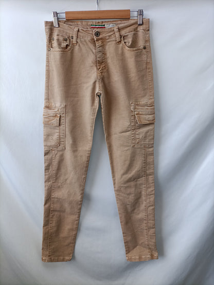 PLEASE. Beige pants with TM pockets