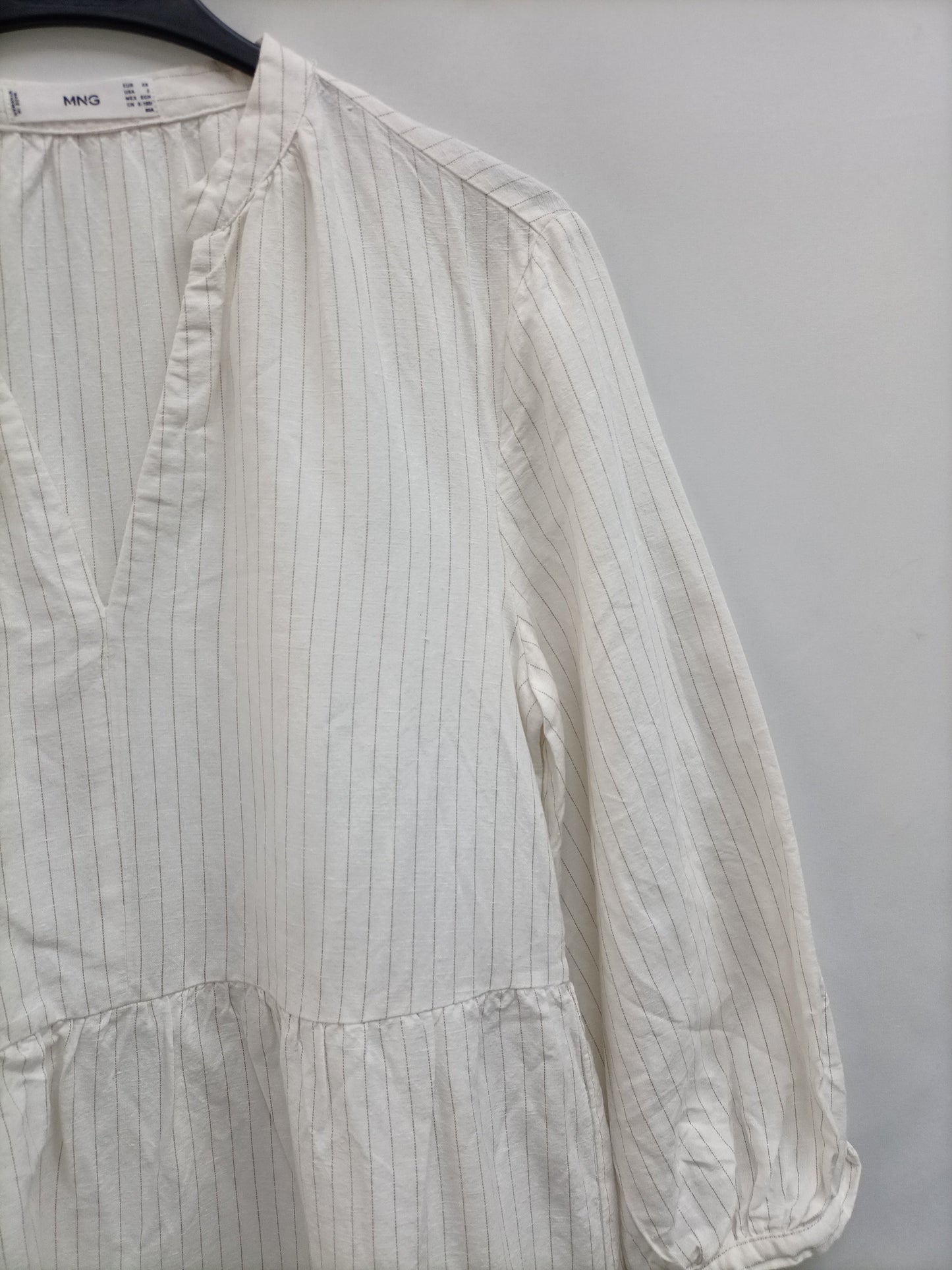 MANGO. Striped linen dress S.xs Hibuy market MANGO. Striped linen dress S.xs Hibuy market