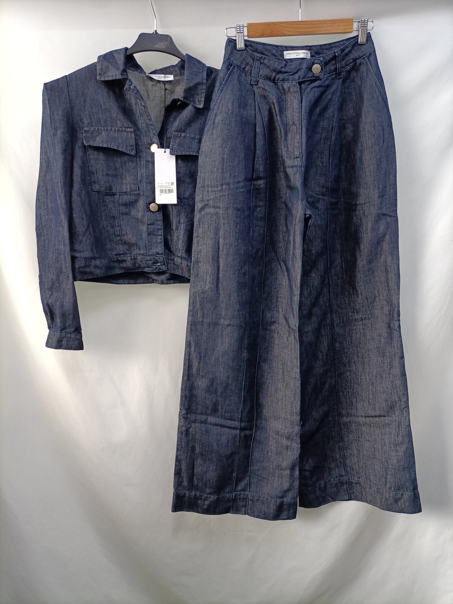 MVP WARDROBE. Cazadora denim corta T.40(s/m)