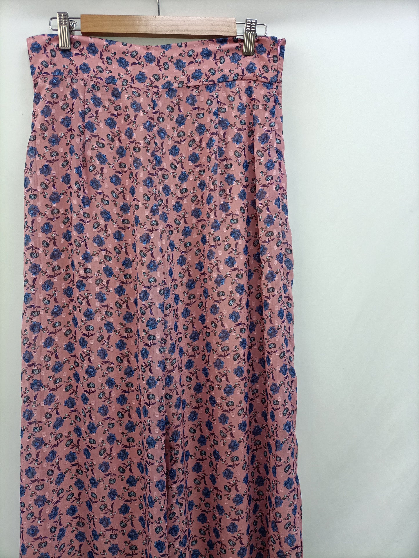 OTRAS. Pantalón palazzo rosa T.40