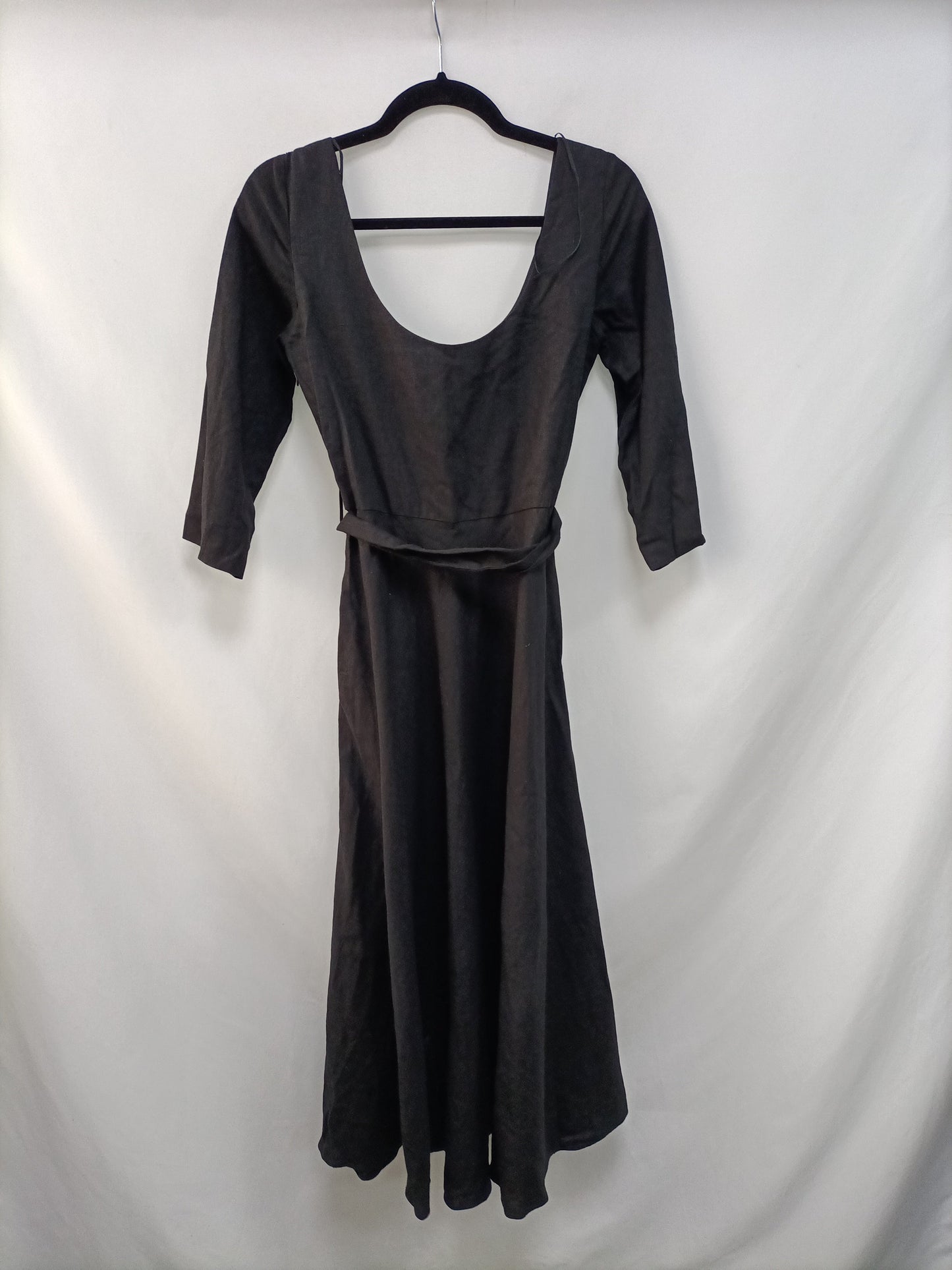 ZARA. Vestido midi lino negro T. M