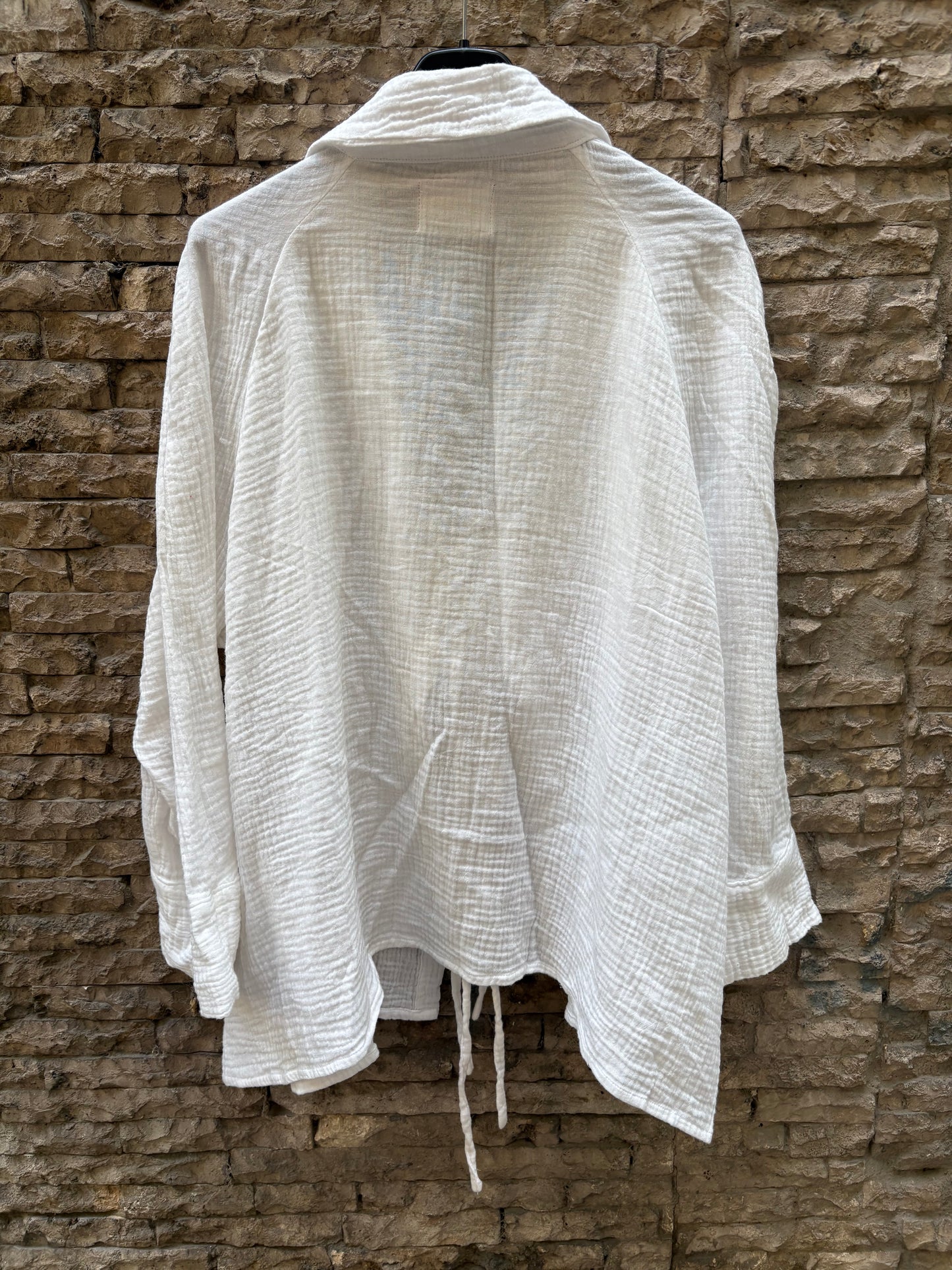 RÓURI. White bamboo blouse. TS/M