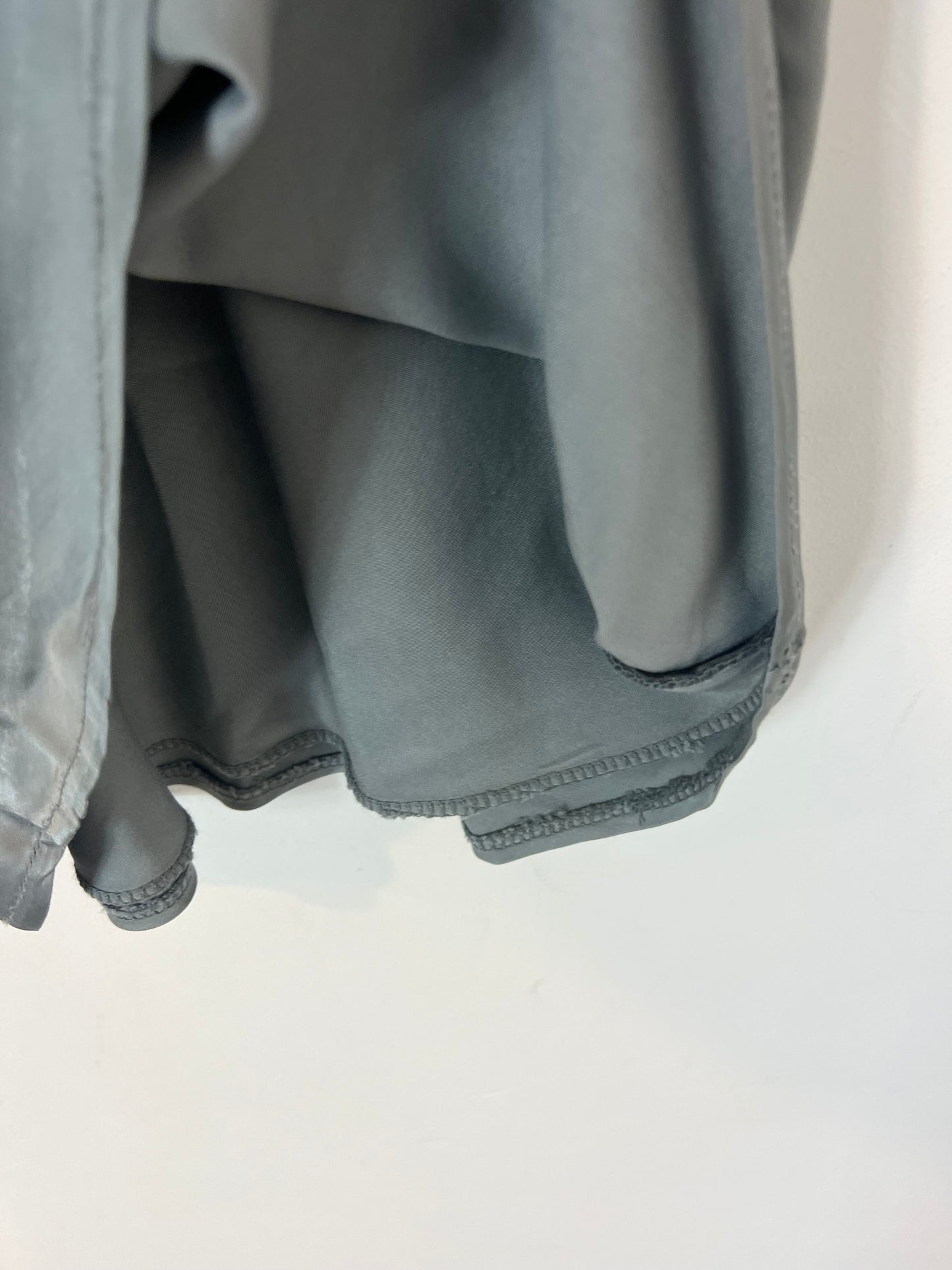 RENATTA&amp;GO. Satin gray top. TM