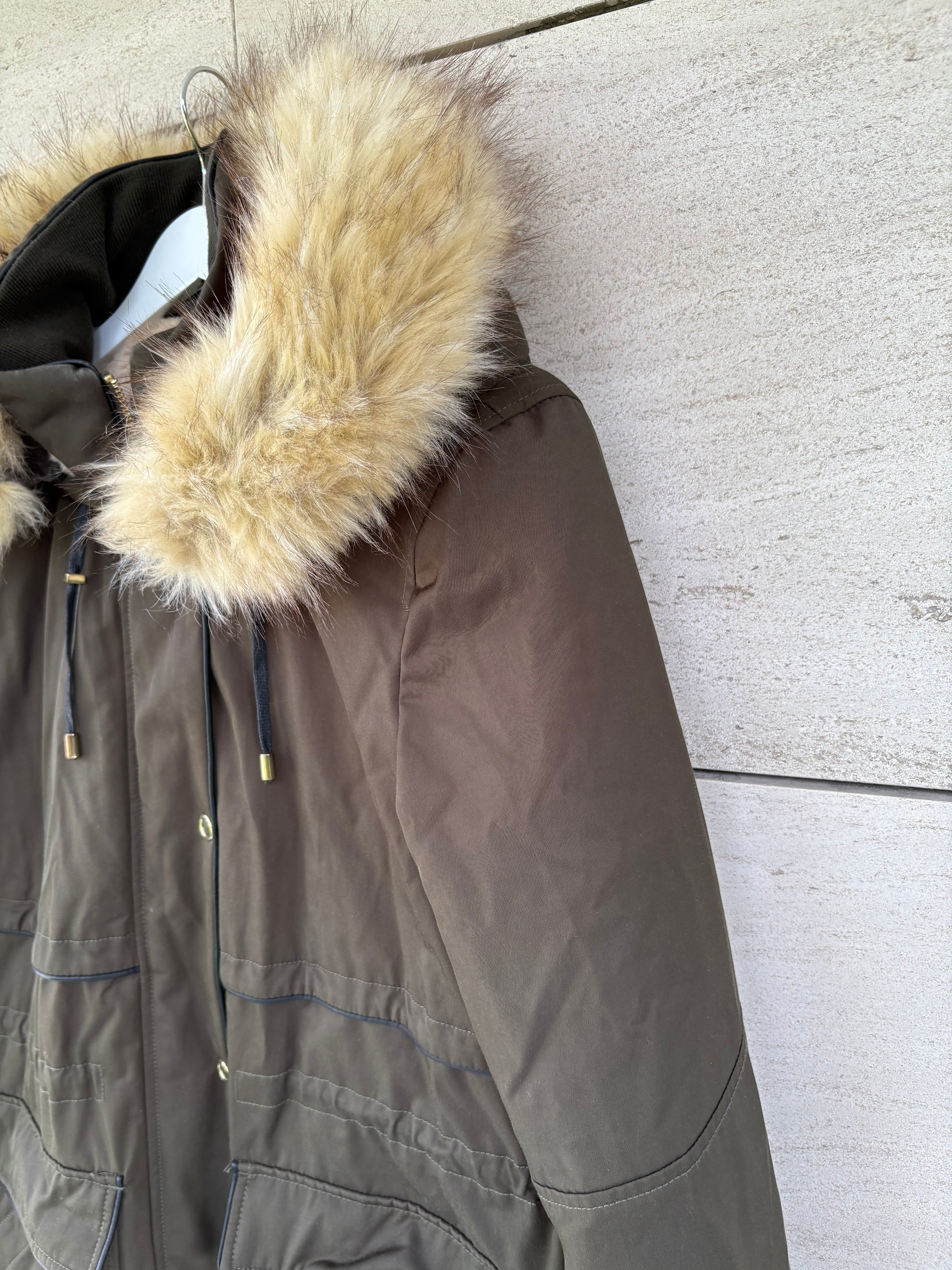 Green padded parka with TS – Hibuy market - Main Image