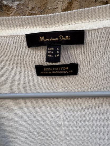 MASSIMO DUTTI. Jersey blanco algodón cuello pico