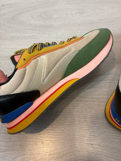 HOFF. Zapatillas texturas burdeos. T 41