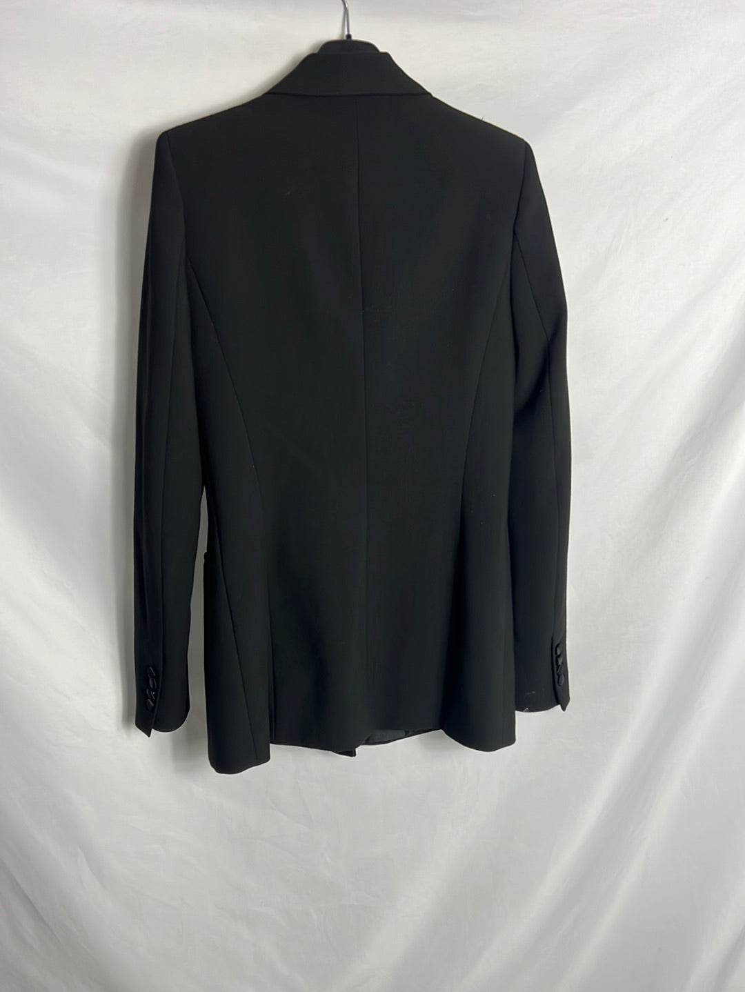 ZARA. Blazer negra solapa y botones satinado. T S