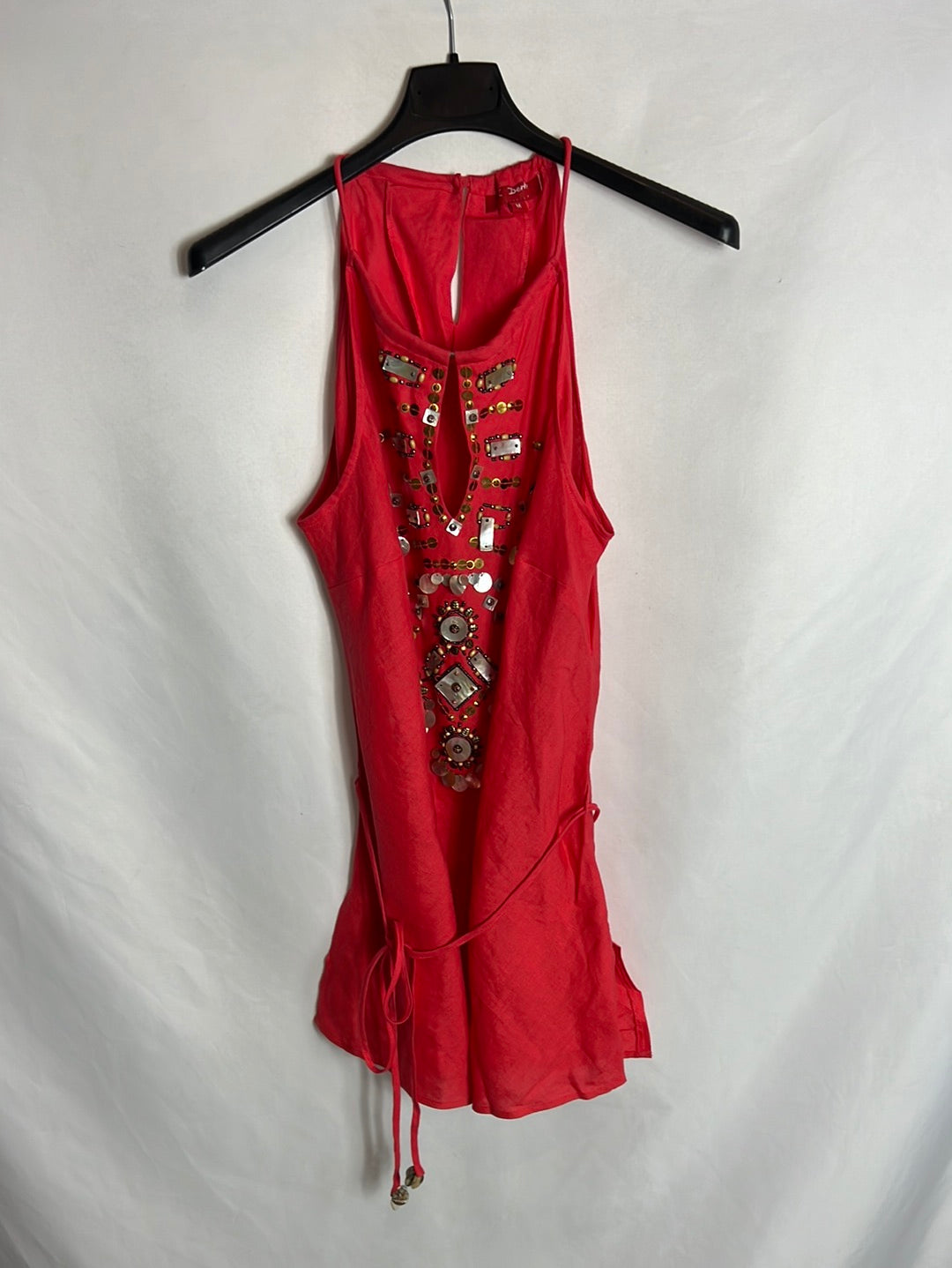 DERHY K. Red linen and rhinestone top. TM