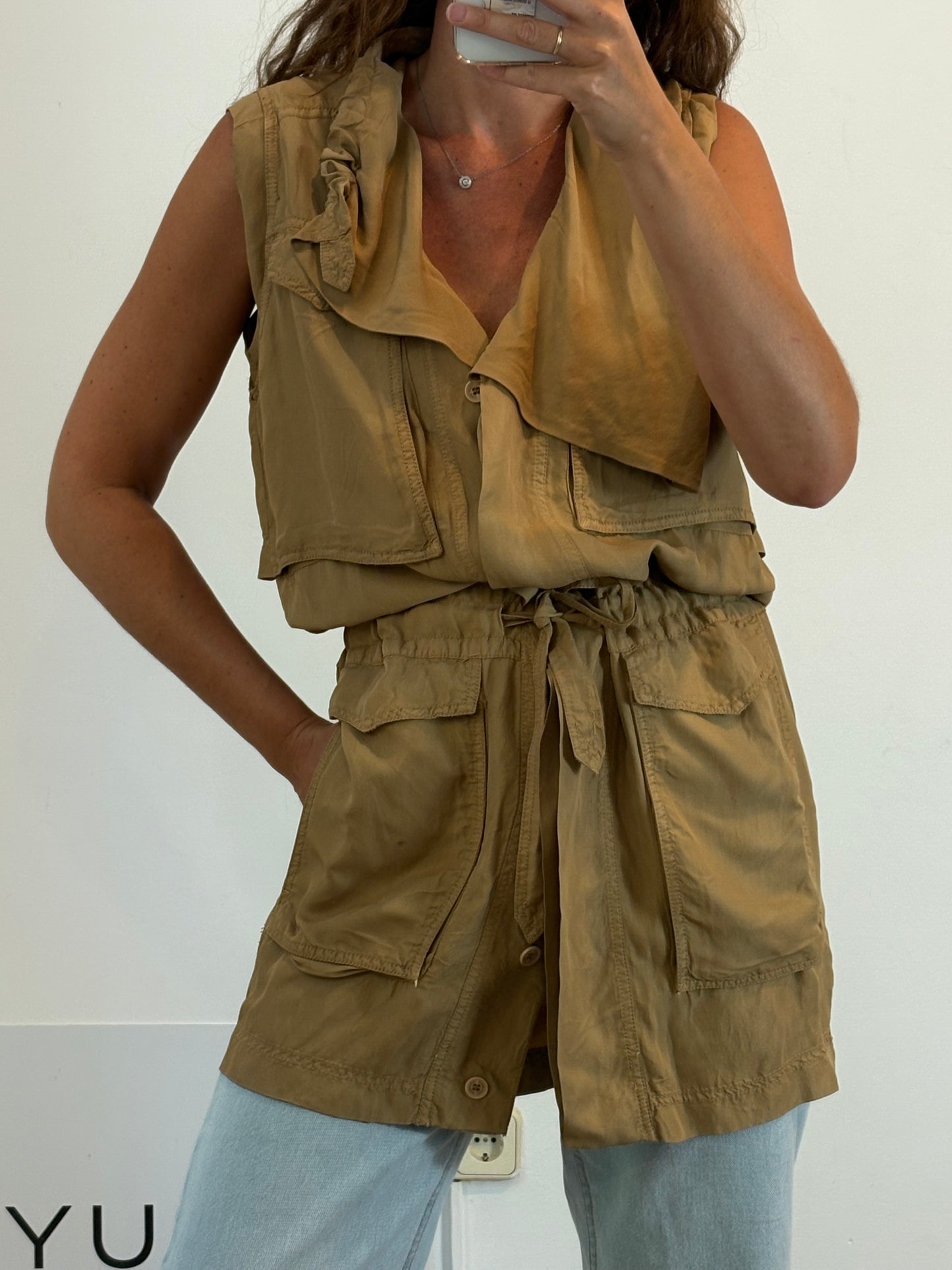 ZARA. Chaleco fluido camel  T.xs