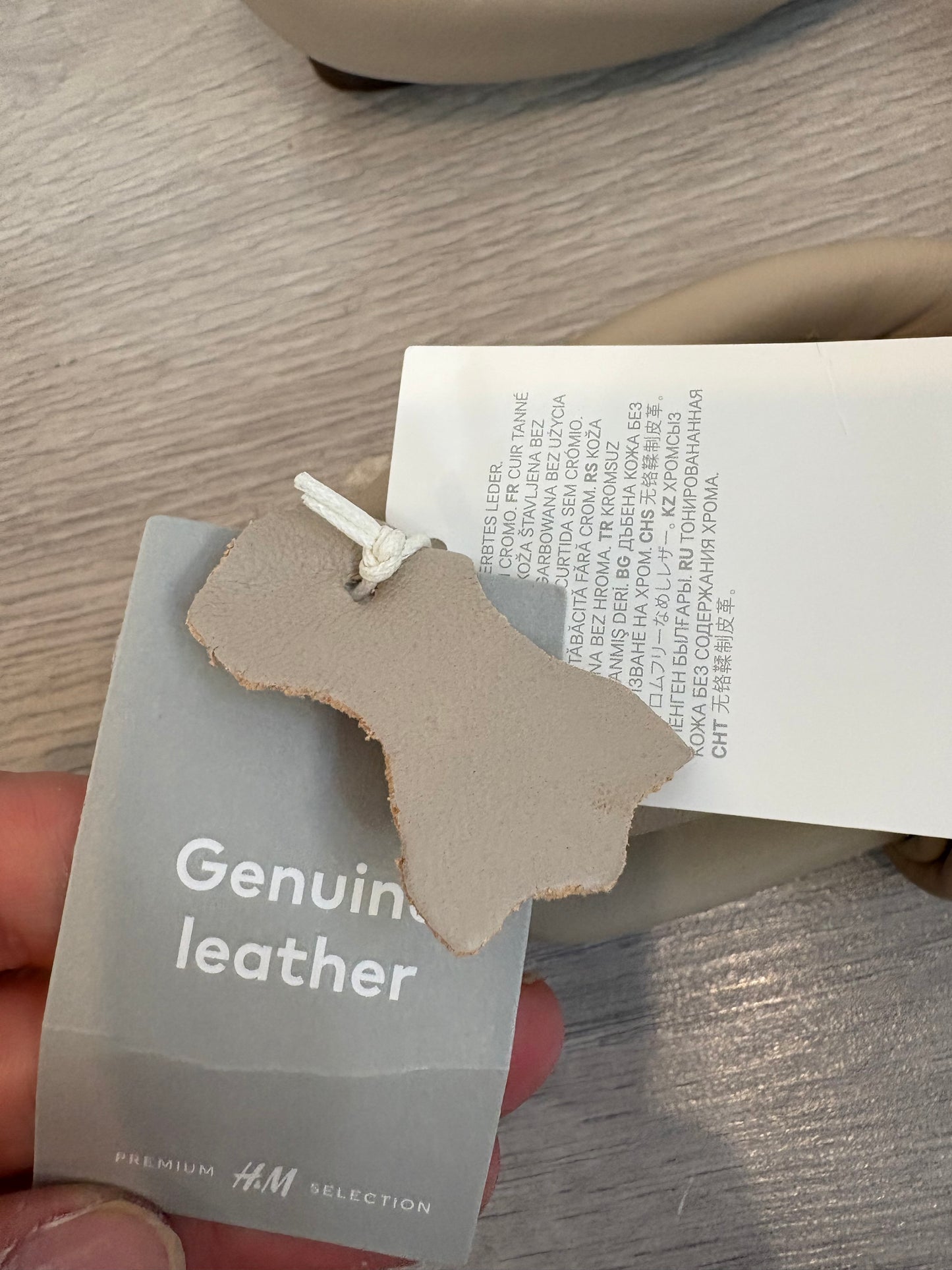 H&M. Sandalia piel cruzadas beige. T 39