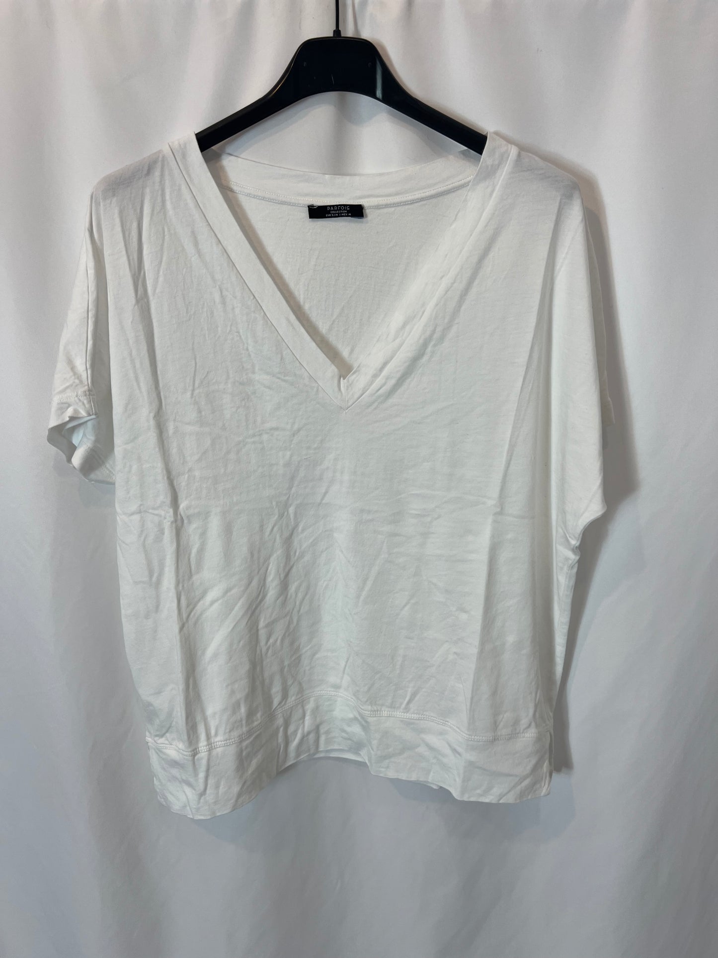 PARFOIS. Camiseta blanca cuello pico. T S/M