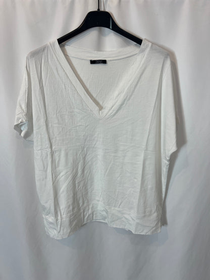PARFOIS. Camiseta blanca cuello pico. T S/M