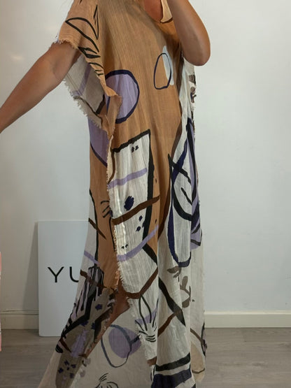 AWALE STUDIO. Vestido largo estampado estilo caftán