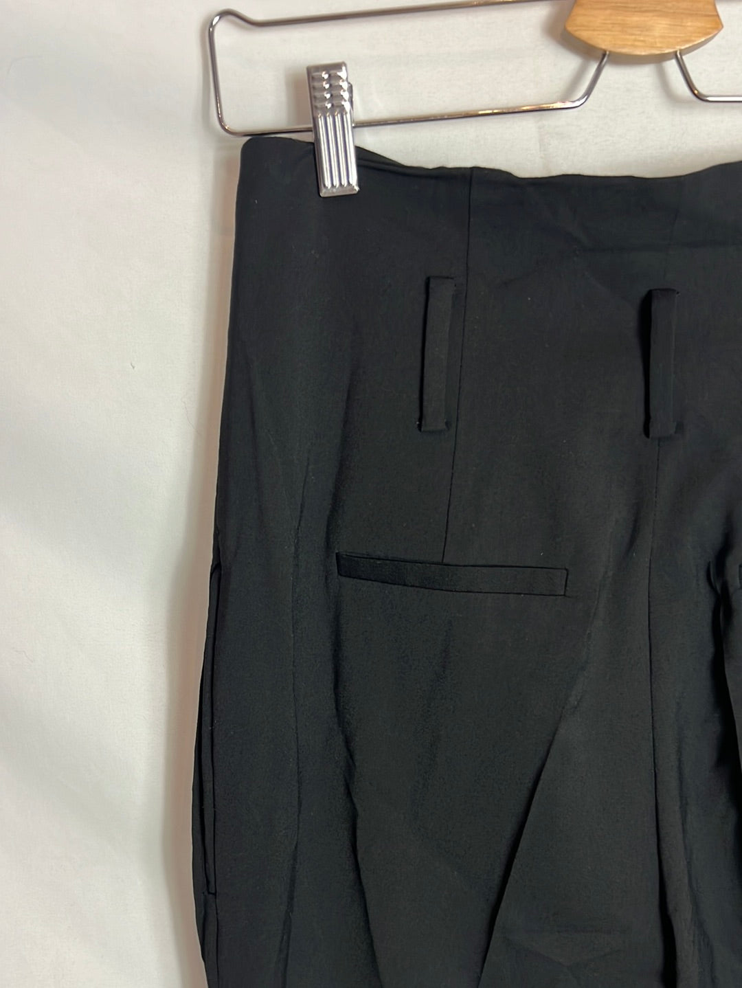 BA&amp;SH. Black pleated trousers. Size 2(M)