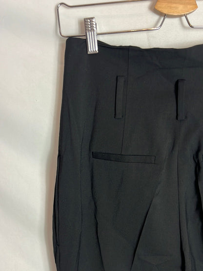 BA&amp;SH. Black pleated trousers. Size 2(M)