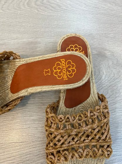 PORRONET. Flat raffia sandal T,39