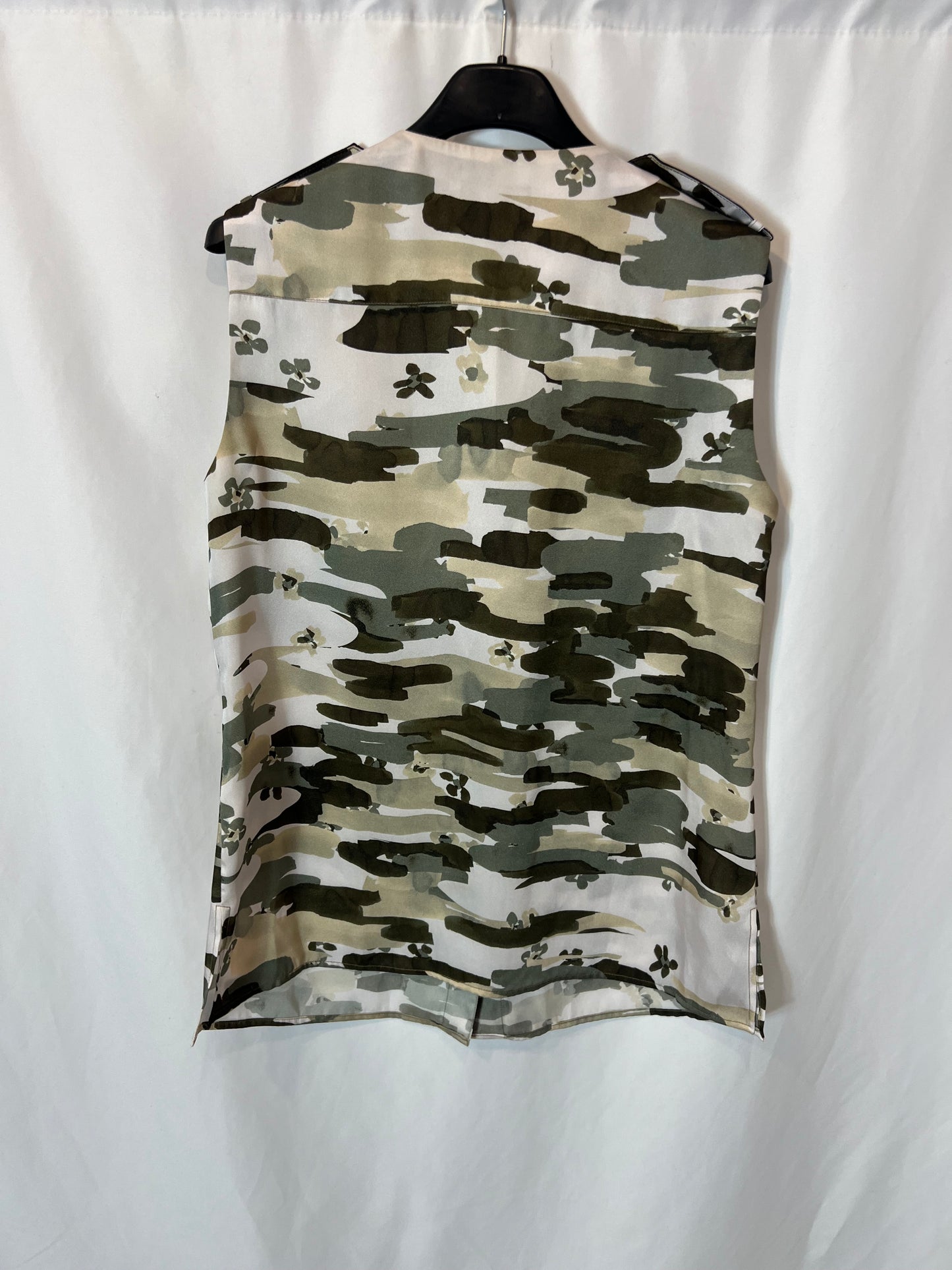 MIRTO. Flowy camouflage blouse size 38