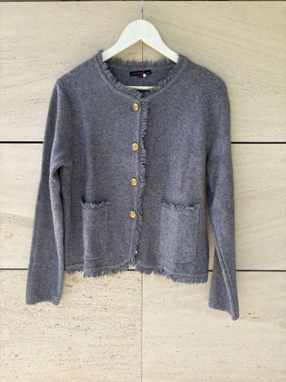Chaqueta gris botones dorados con lana
