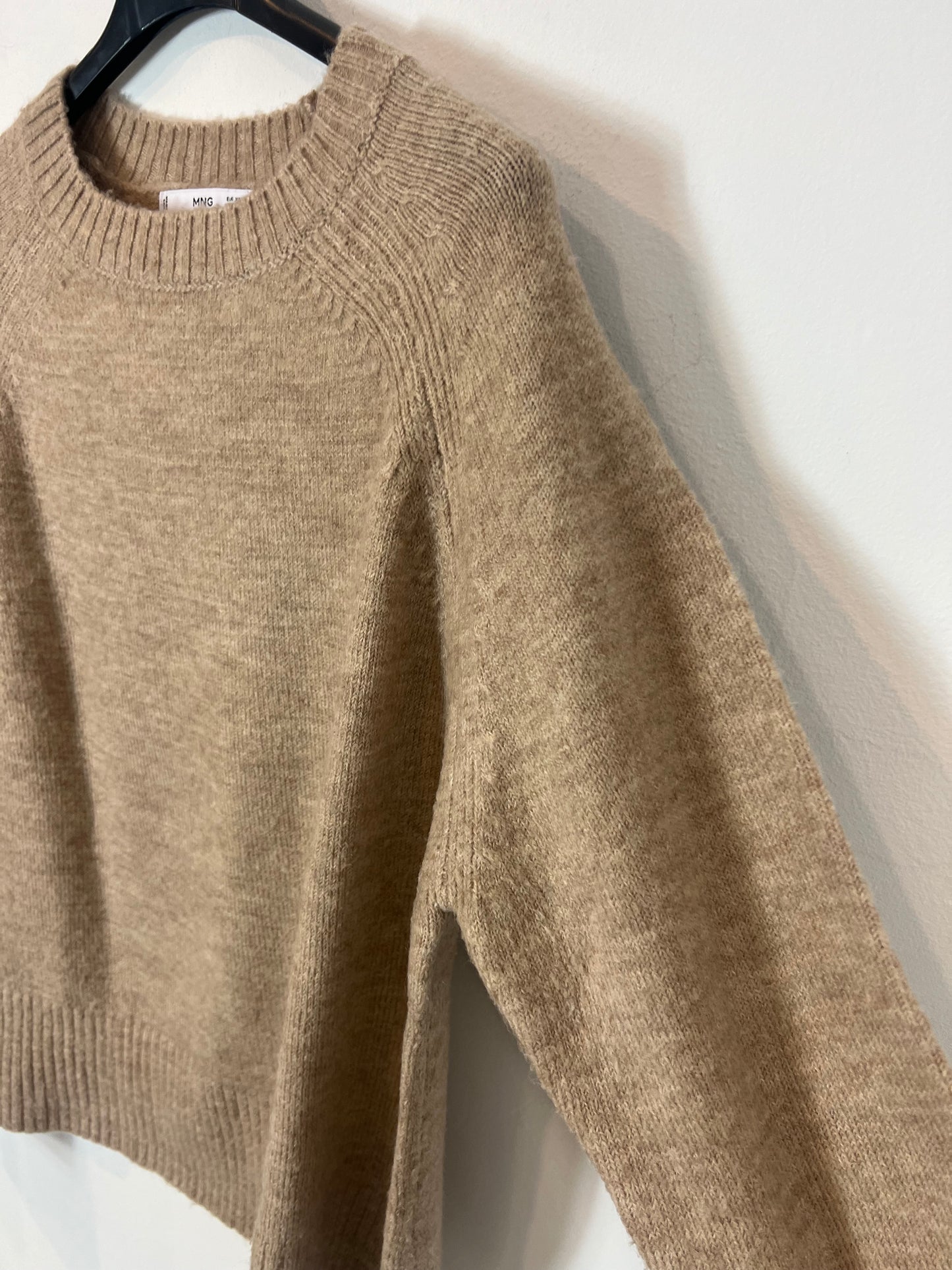 MANGO. Jersey beige ancho  T.xs/s