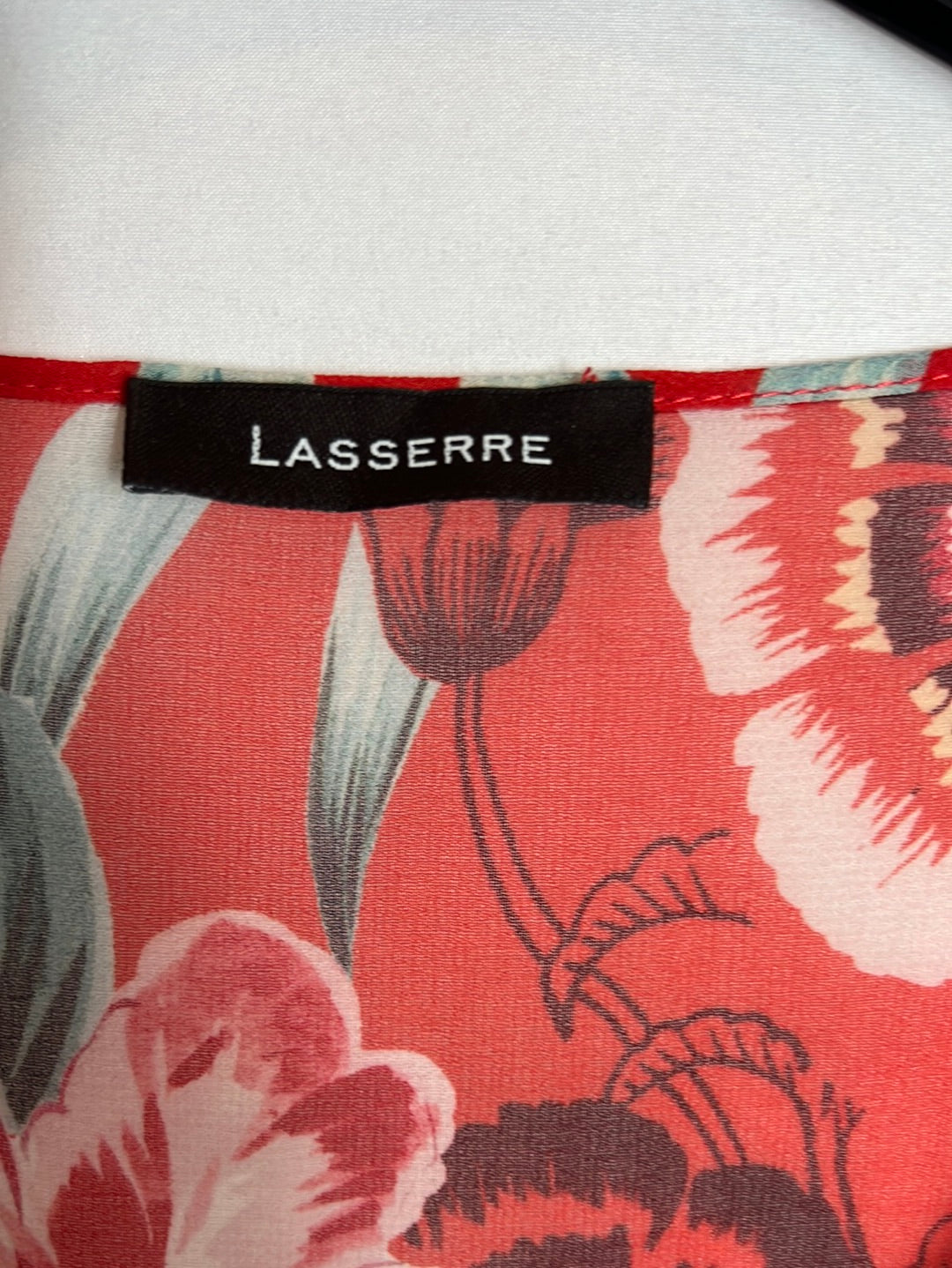 LASSARRE. Red floral blouse T.46