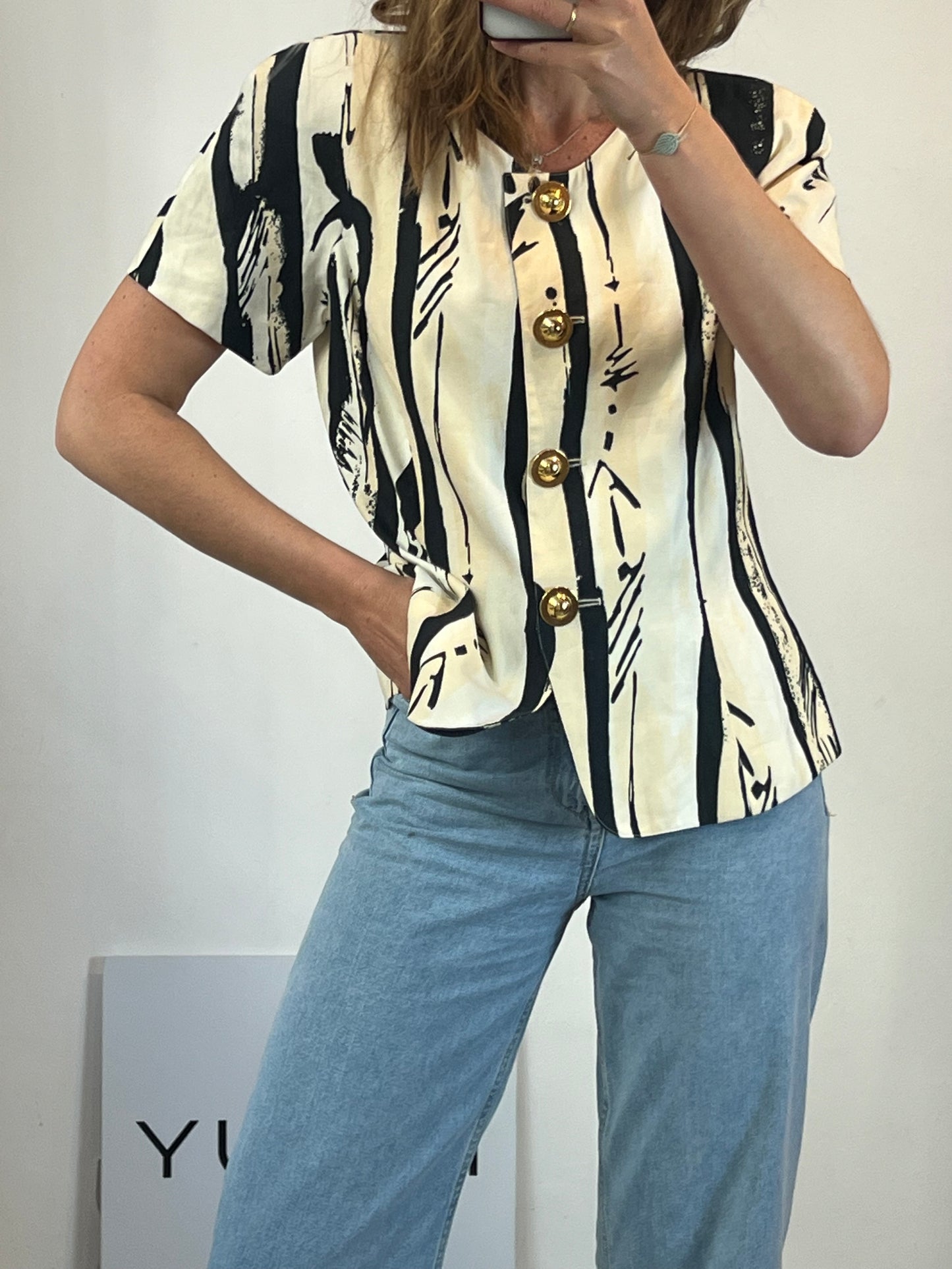 MARELLA. Top estampado abotonado vintage. T 40