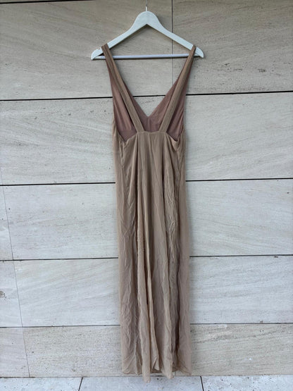 ZARA. Vestido largo vaporoso espalda baja