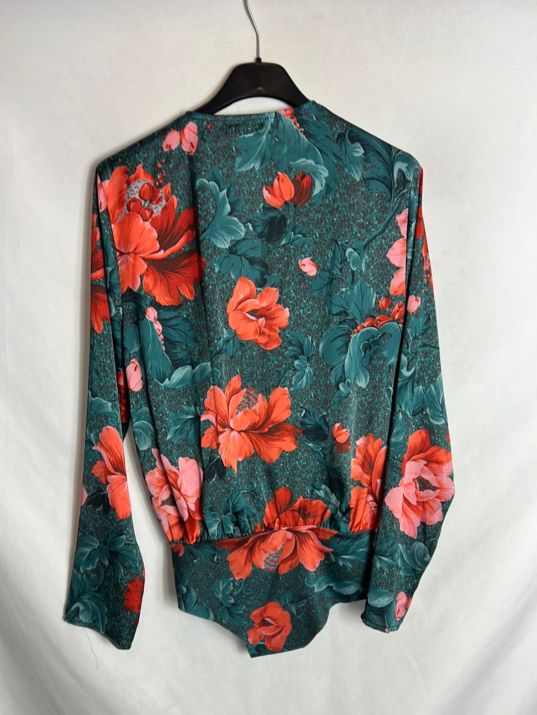 ZARA. Body fluido estampdo flores. T S