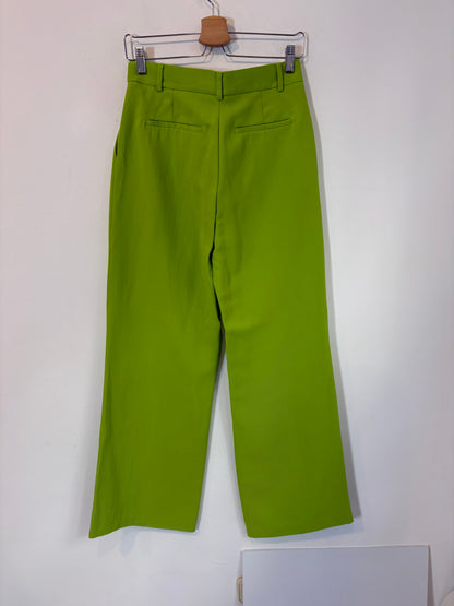 ZARA. Total look blazer y pantalón verde. T XS/S