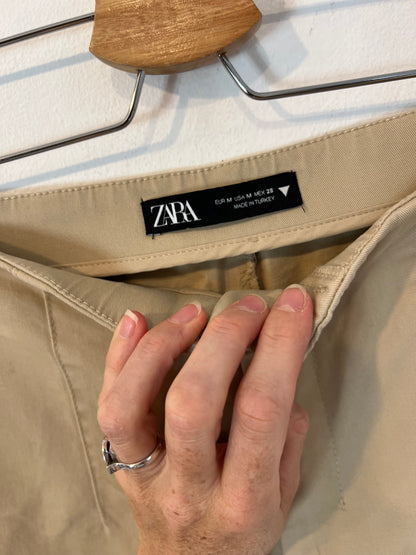 ZARA. Pantalón beige ancho T.m